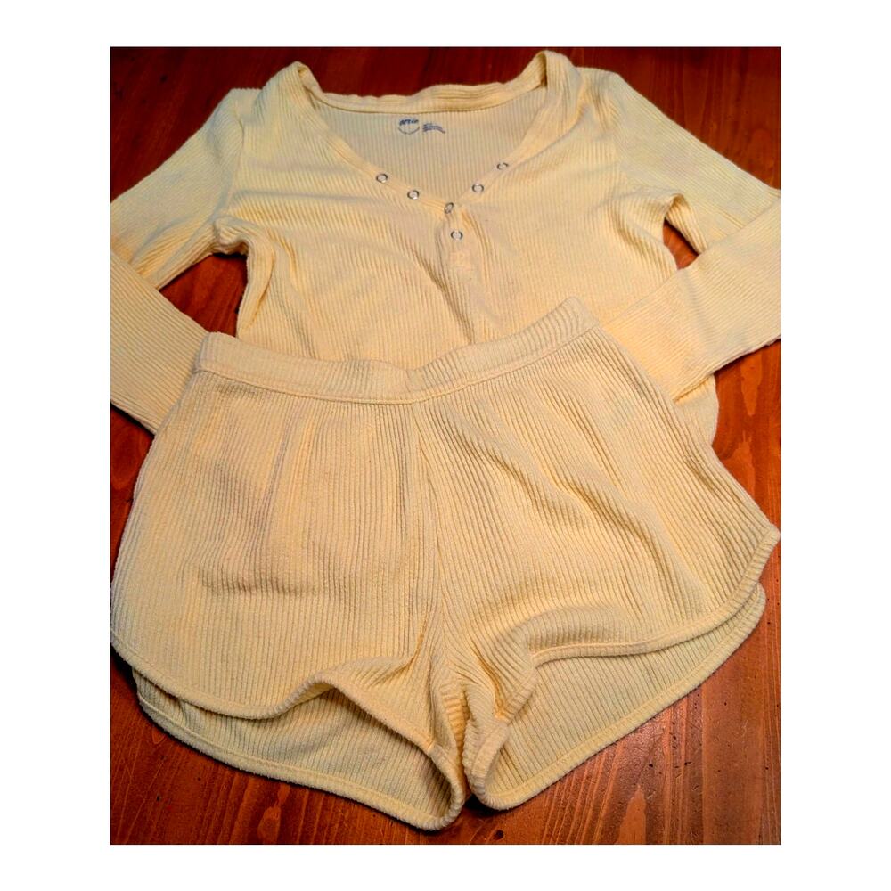 Aerie 2 Piece Pajama set, Butter Yellow, EGU, Shorts XXS, Top XS